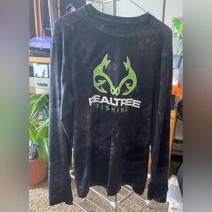 Realtree Men’s Black Long Sleeve Shirt